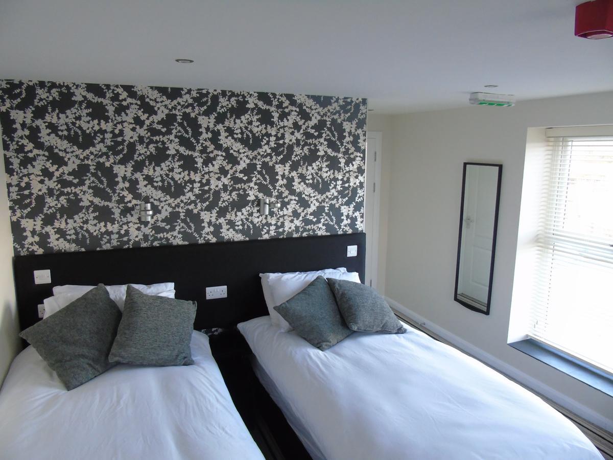 Kings Head Hotell Capel Hendre Eksteriør bilde